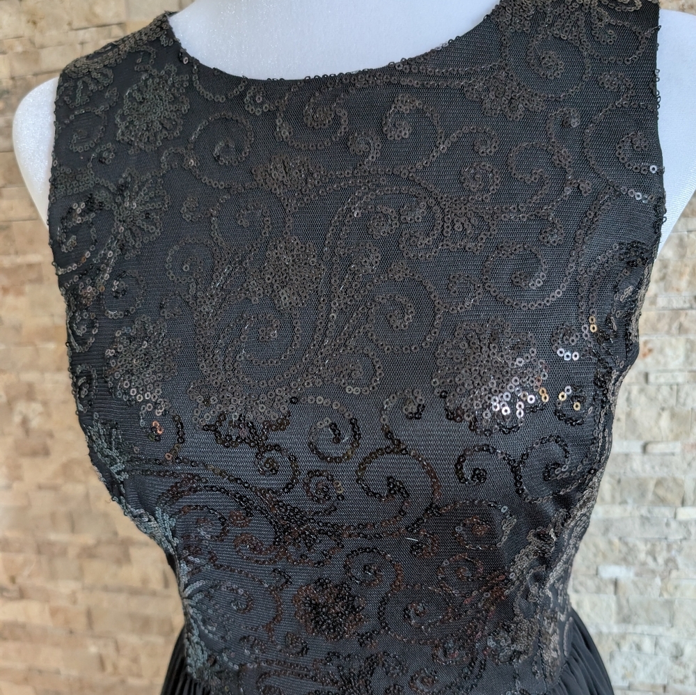 Backless Black Sequin Bodice Chiffon Mini Party Dress Sz 2 LBD Cocktail image 2